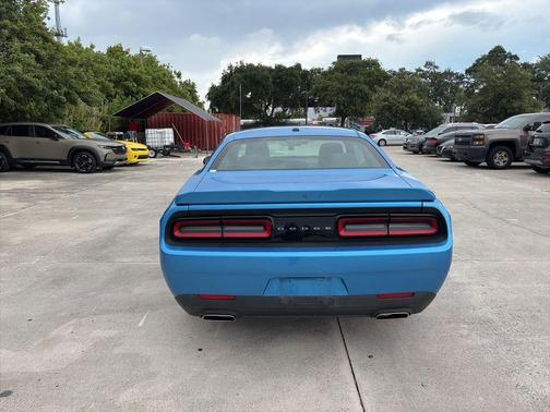 B5 Blue Pearlcoat 2019 Dodge Challenger SXT