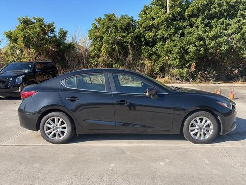 2016 Mazda Mazda3 i Sport