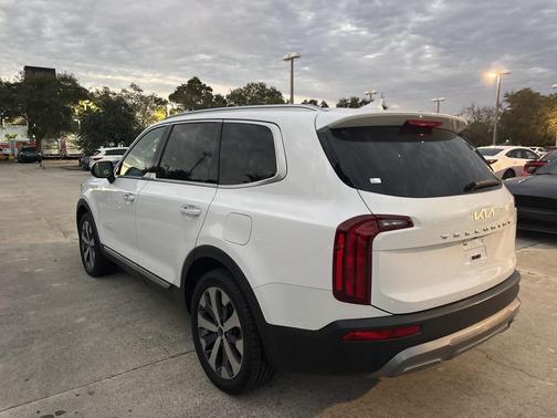 2022 Kia Telluride S