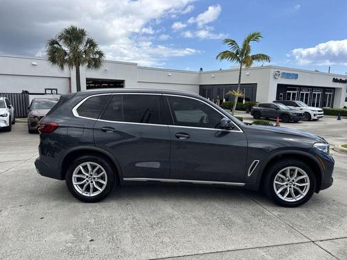 Arctic Gray Metallic 2020 BMW X5 sDrive40i