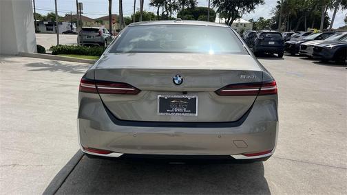 2024 BMW 530 i