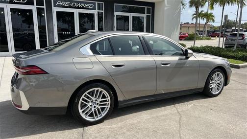2024 BMW 530 i