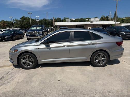 Pyrite Silver Metallic 2019 Volkswagen Jetta 1.4T R-Line