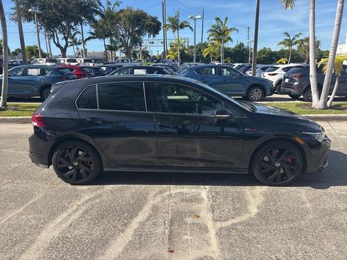2022 Volkswagen Golf GTI 2.0T SE
