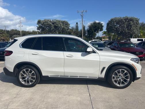 2023 BMW X5 sDrive40i