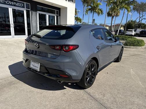 2025 Mazda Mazda3 Carbon Edition