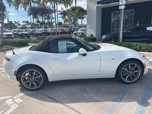 2021 Mazda MX-5 Miata Grand Touring