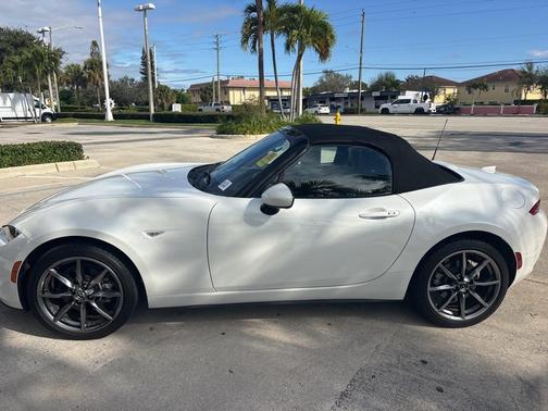 2021 Mazda MX-5 Miata Grand Touring