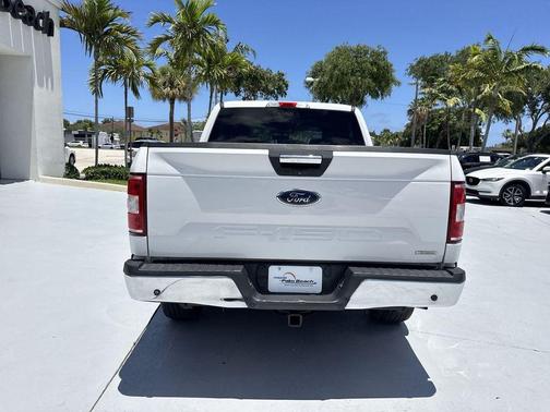 Oxford White 2019 Ford F-150 XLT
