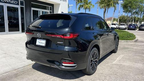 2025 Mazda CX-70 PHEV Premium Package