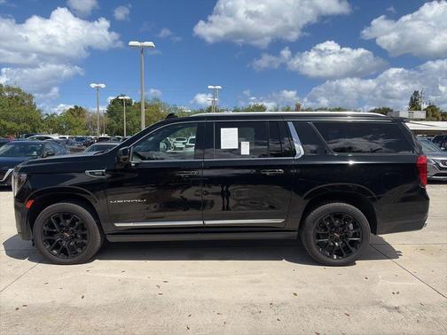 2023 GMC Yukon XL Denali