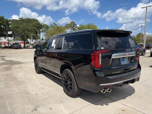 2023 GMC Yukon XL Denali