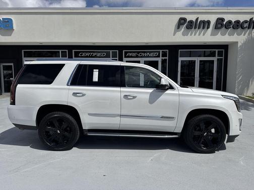 Crystal White Tri-Coat 2018 Cadillac Escalade Luxury