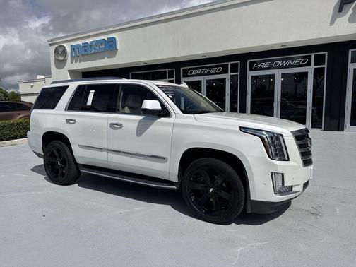 Crystal White Tri-Coat 2018 Cadillac Escalade Luxury