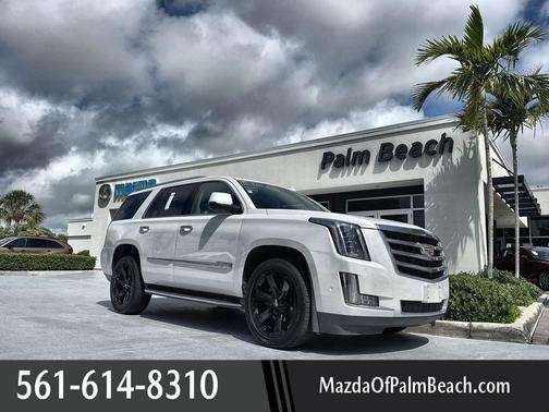Crystal White Tri-Coat 2018 Cadillac Escalade Luxury