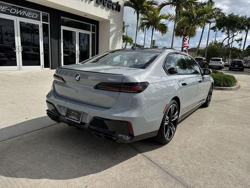 Brooklyn Gray Metallic 2023 BMW 760 760i xDrive