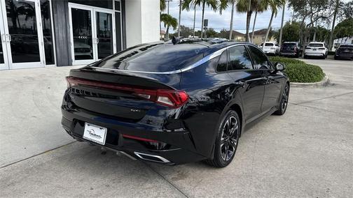 2022 Kia K5 GT-Line