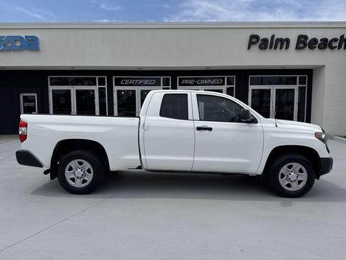 Super White 2019 Toyota Tundra SR
