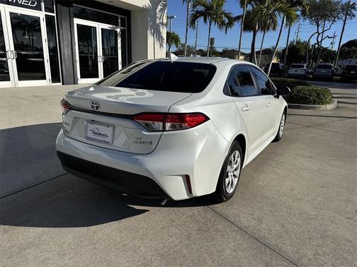 2024 Toyota Corolla Hybrid LE