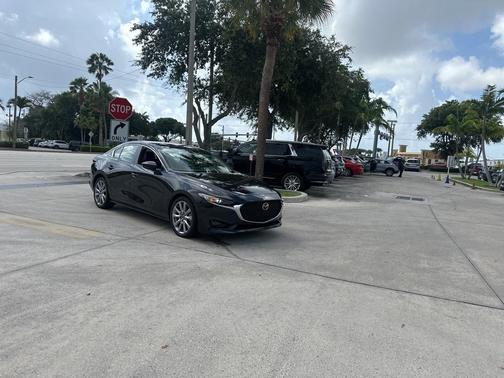 2023 Mazda Mazda3 FWD w/Select Package