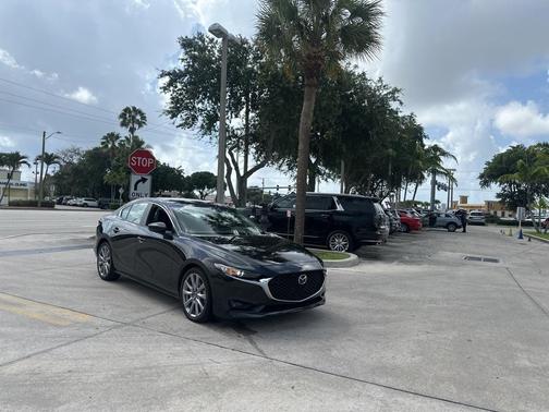 2023 Mazda Mazda3 FWD w/Select Package