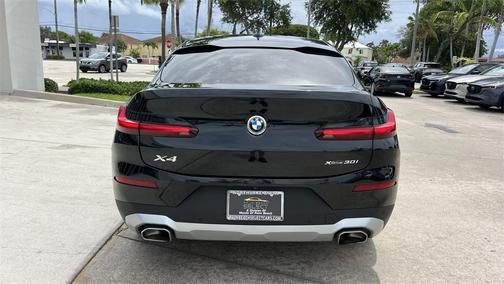 2024 BMW X4 xDrive30i