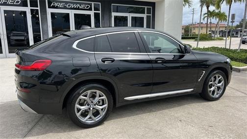 2024 BMW X4 xDrive30i