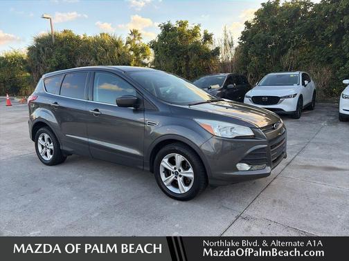 Magnetic 2016 Ford Escape SE