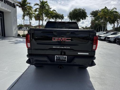 Onyx Black 2025 GMC Sierra 1500 Elevation