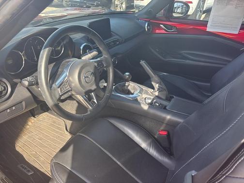 2022 Mazda MX-5 Miata Grand Touring