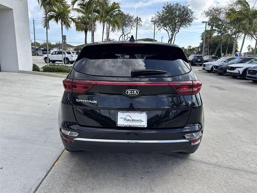 2022 Kia Sportage LX