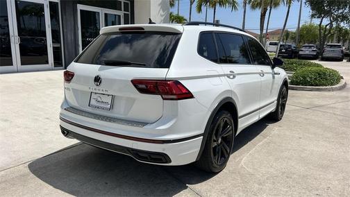 2023 Volkswagen Tiguan 2.0T SE R-Line Black
