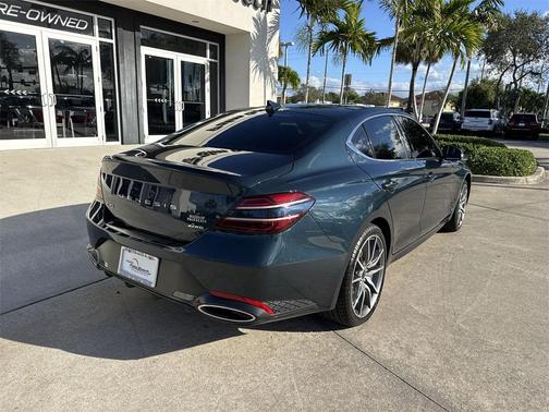 2024 Genesis G70 2.5T