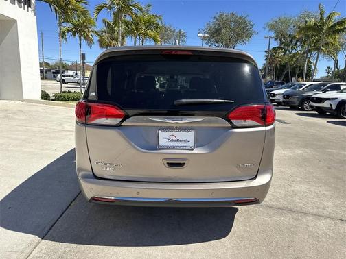 2017 Chrysler Pacifica Limited