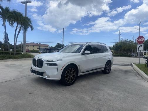 2024 BMW X7 xDrive40i
