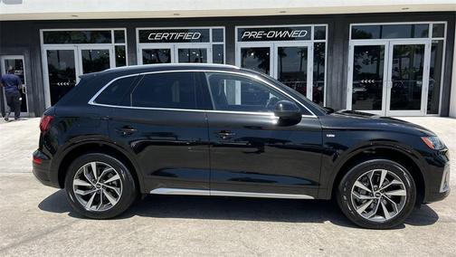 2023 Audi Q5 45 S line Premium Plus