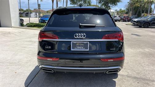 2023 Audi Q5 45 S line Premium Plus