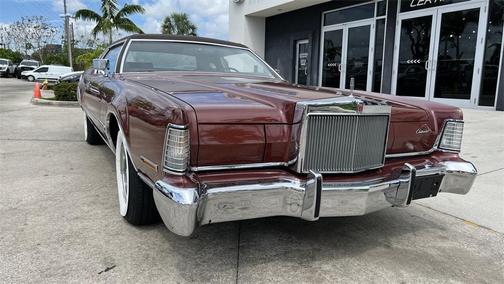 Photo 2 of 57 of 1973 Lincoln Continental