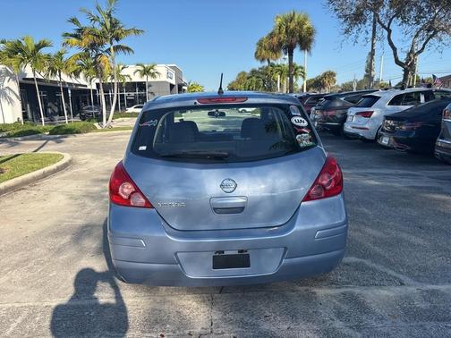 2011 Nissan Versa 