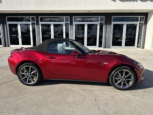 2022 Mazda MX-5 Miata Grand Touring