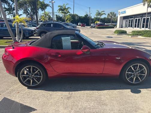 2022 Mazda MX-5 Miata Grand Touring