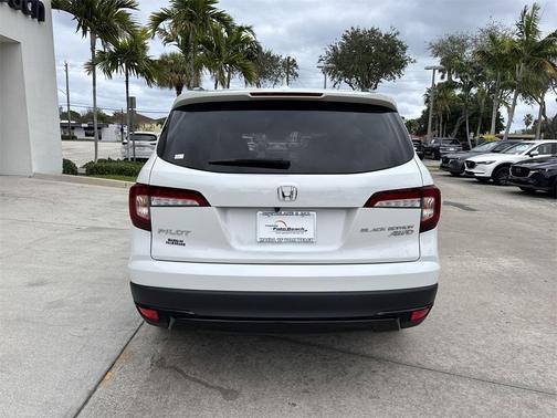 2021 Honda Pilot Black Edition