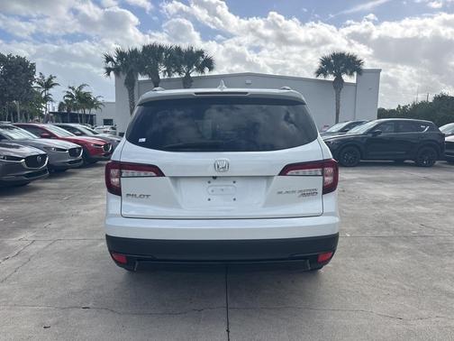 2021 Honda Pilot Black Edition