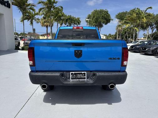 Hydro Blue Pearlcoat 2020 RAM 1500 Classic SLT