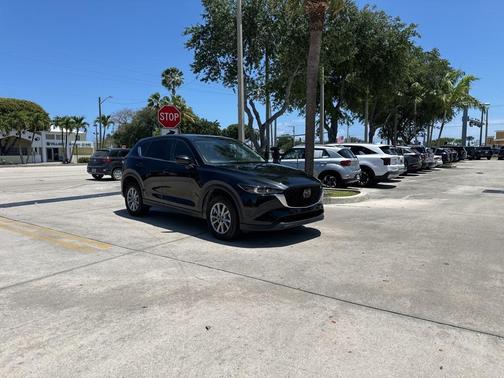 2023 Mazda CX-5 2.5 S Preferred Package