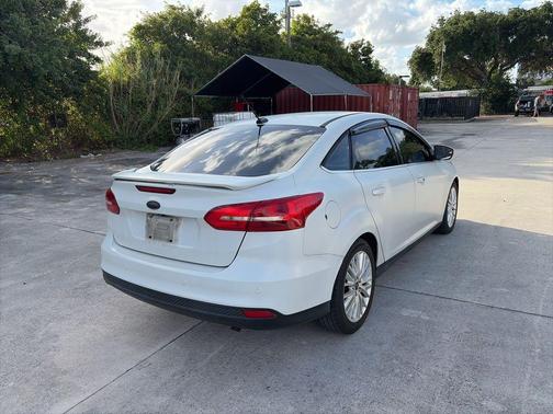 2018 Ford Focus Titanium