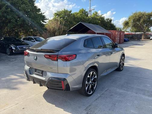 2025 BMW X2 xDrive28i