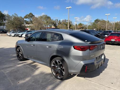 2025 BMW X2 xDrive28i