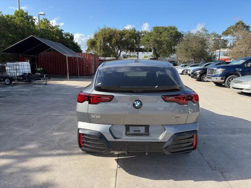 2025 BMW X2 xDrive28i