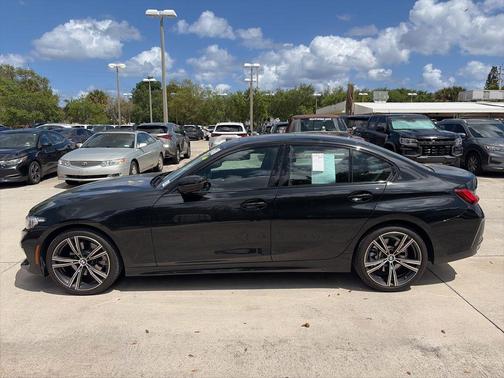 2023 BMW 330 i